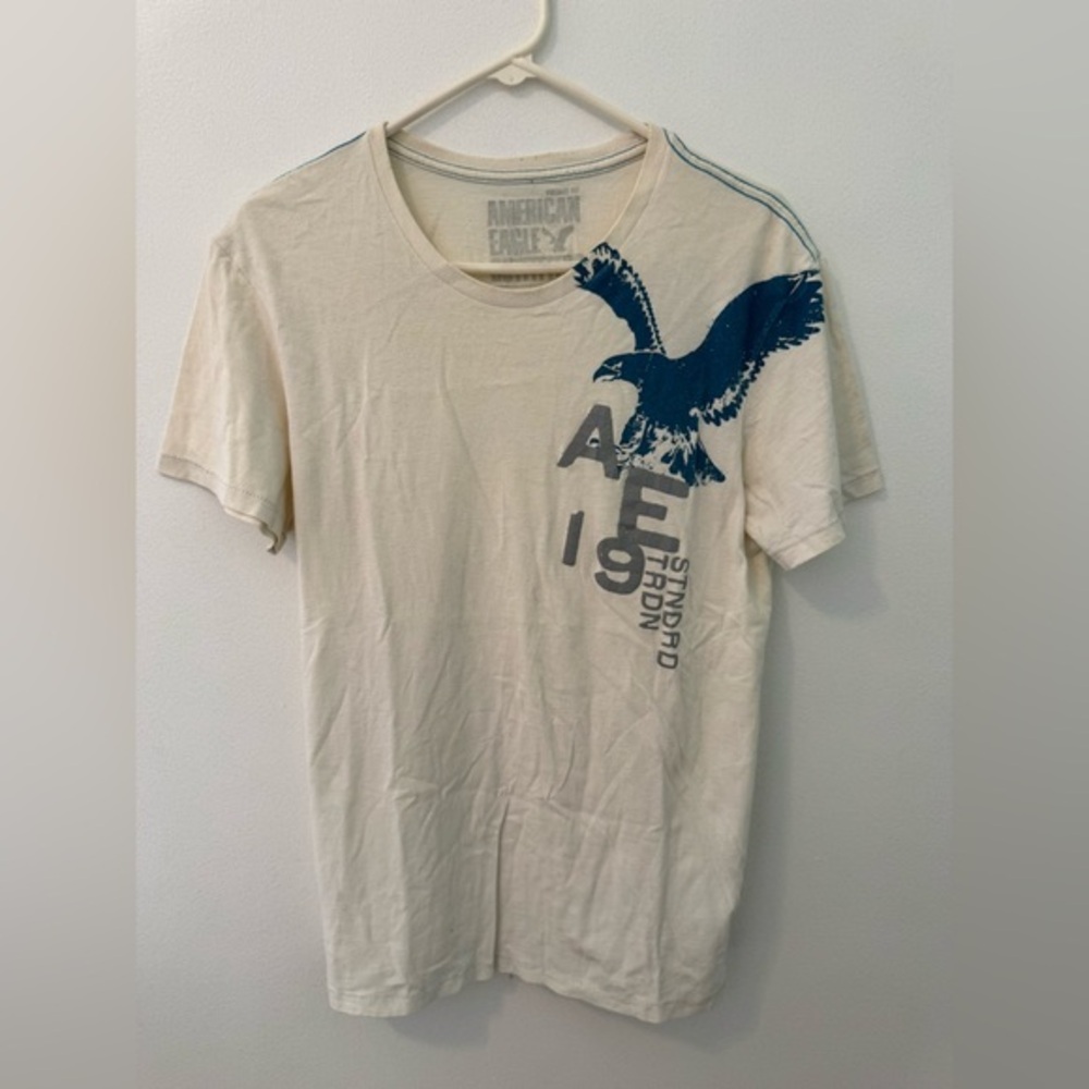 American Eagle Outfitters Cream Tee with Navy Graphic